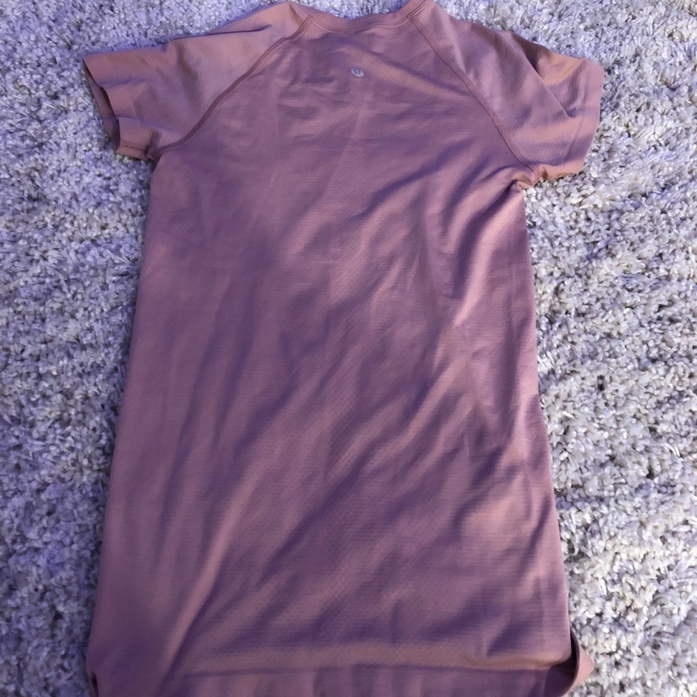 light pink lululemon swiftly tech
